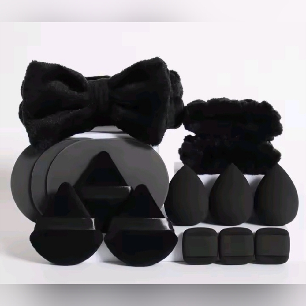 15pc Black Makeup Sponge and Hair Accessory Set